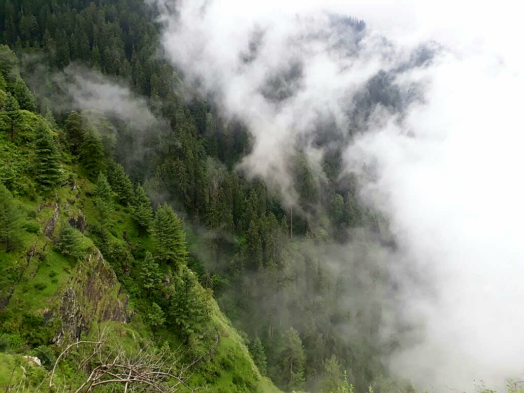 Bijli Mahadev trek in kullu manali