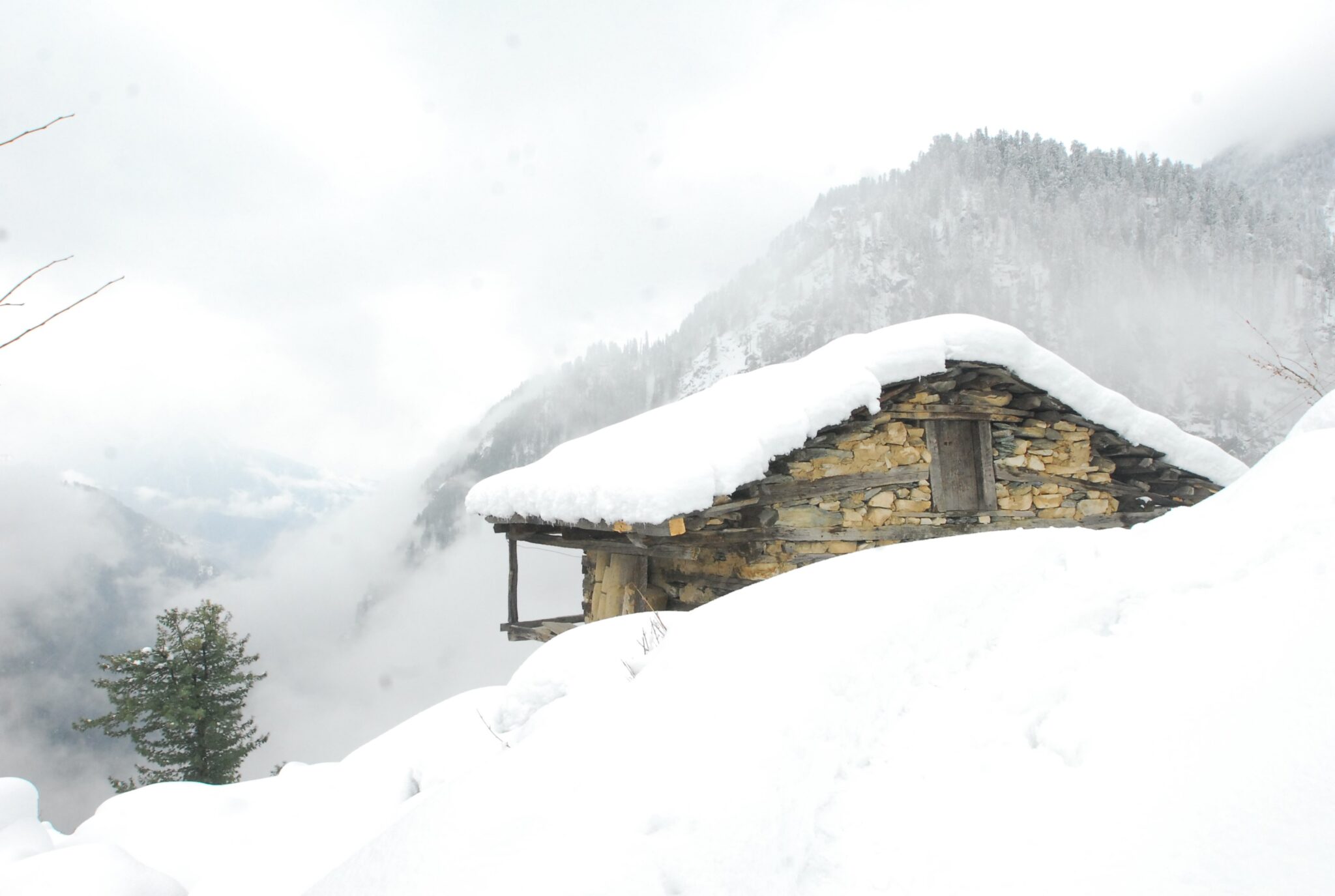 Naggar Chanderkhani Malana Trek 1