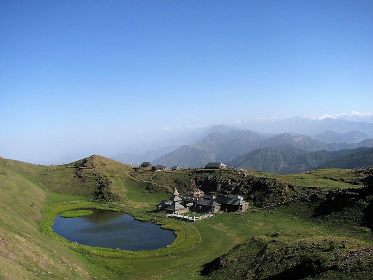 Prashar lake trek