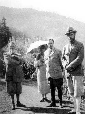 Nicholas Roerich with his family members in Kullu