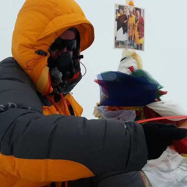 Irishman Rory McHugh is ready to throw his frisbee from the top of the mount Everest.