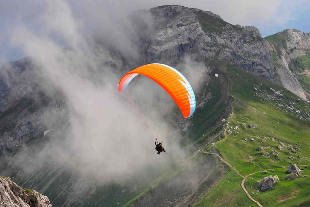 Paragliding-in-Manali
