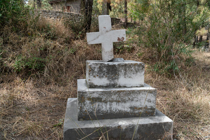 A grave at the Sanawar cemetery