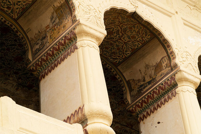 The frescoes on the walls and roof of the Diwankhana are in Kangra and European styles of paintings.
