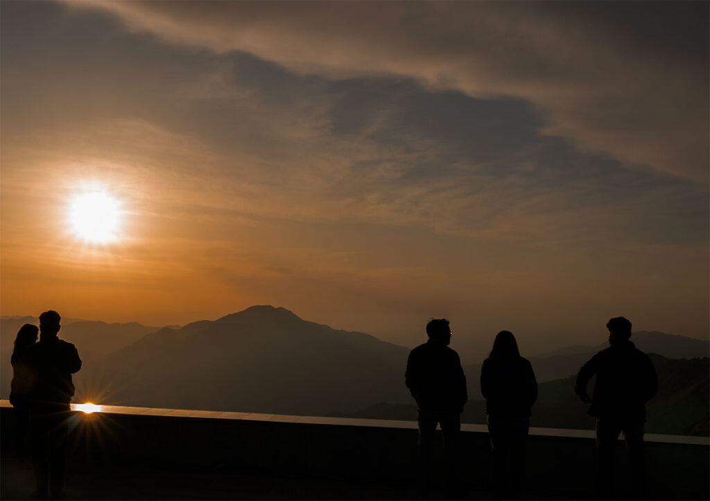 The amazing sunset view from the Kali Tibba, Chail.