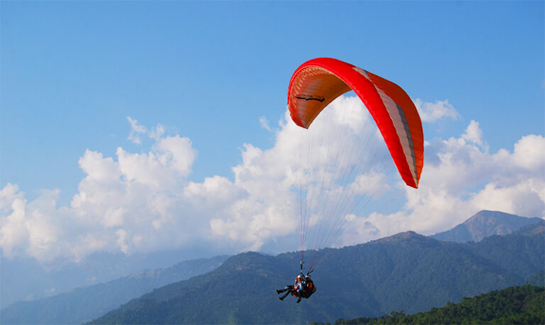 Paragliding in Himachal Pradesh: How Not To Kill Yourself