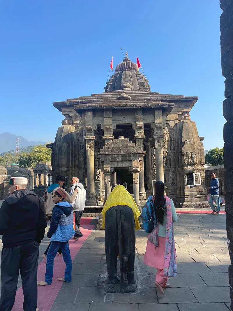The marvellous stone-built Baijnath temple faces the West 