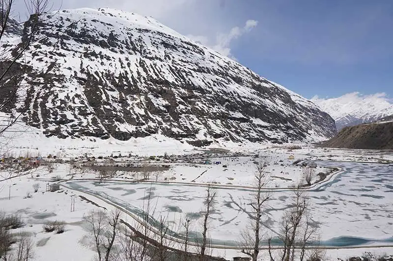Frozen sissu lake in April