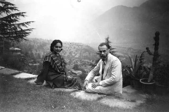 Svetoslav Roerich and actress Devika Rani in Naggar. 