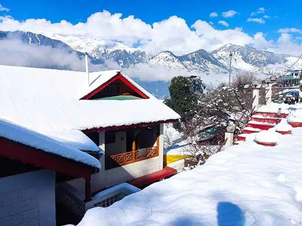 Tsukimi homestay in Naggar