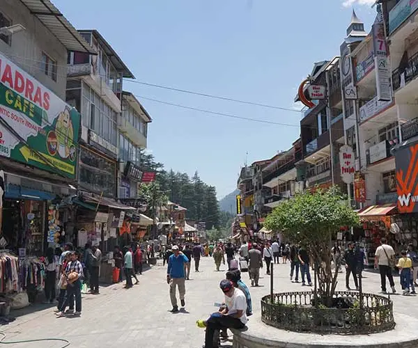 Manali Mall road on a warm June day