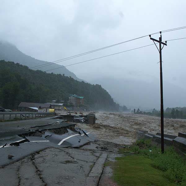 Condition of Manali road in monsoon