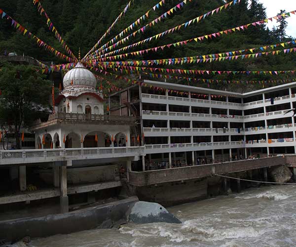 A view of Manikaran Sahib gurdwara 