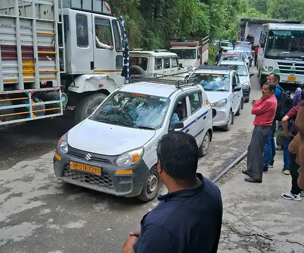 A traffic jam near Banjar