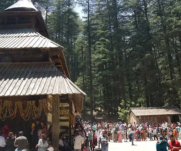 Crowd of visitors at the Hadimba temple in Manali