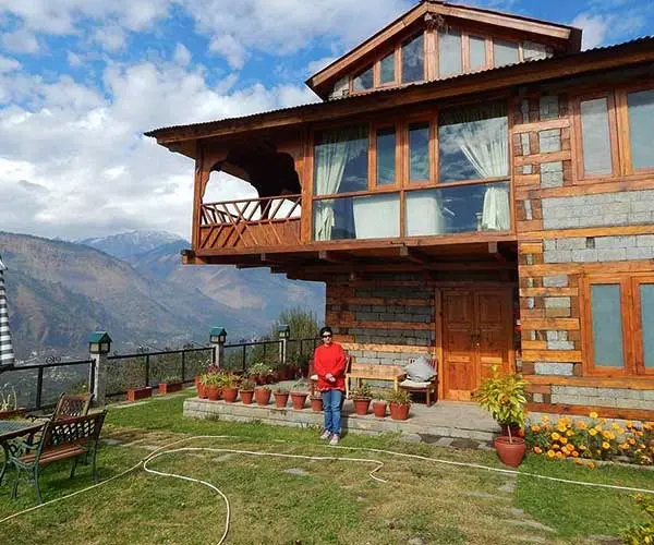 Himalayan Kothi Kais near Manali