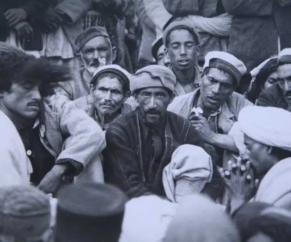 A group of Malanis in the 1950s.