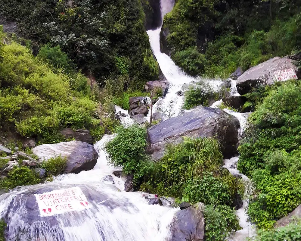 Raison waterfall near Manali.