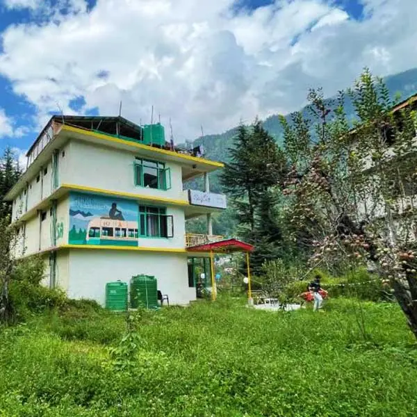 Safar Hostel in Old Manali