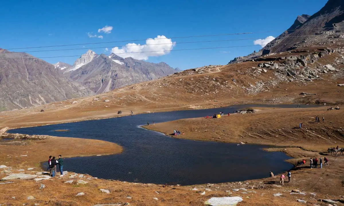 A view of the Rohtang Pass lake.