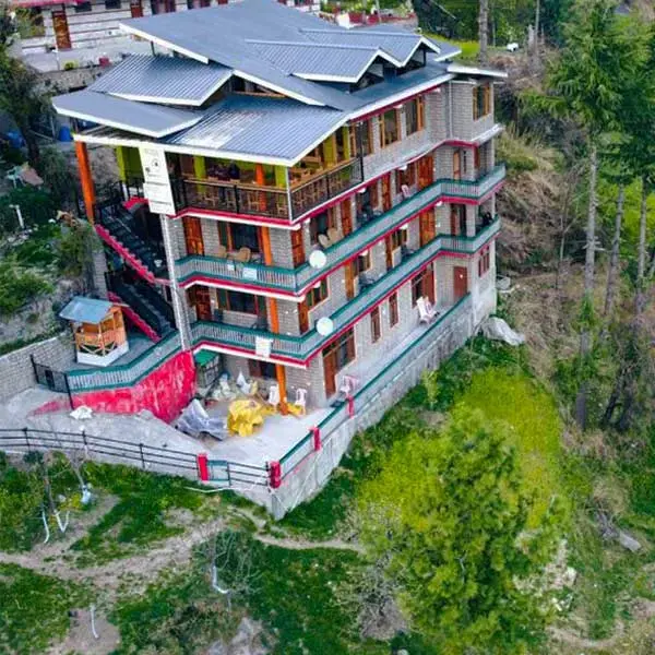 Timberwolves hotel in Old Manali