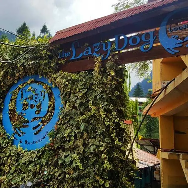 Lazy Dog lounge in Old Manali