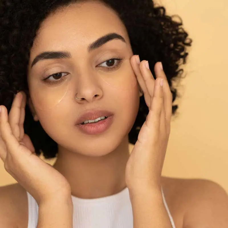 How to apply apricot oil on your skin