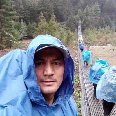 Mahender Lhegdo on his way to the Everest Base Camp